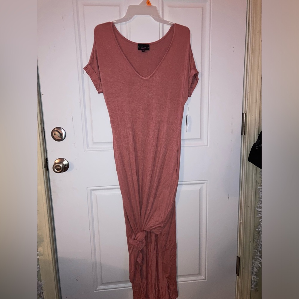 Discreet brand Size small pink maxi dress NWT